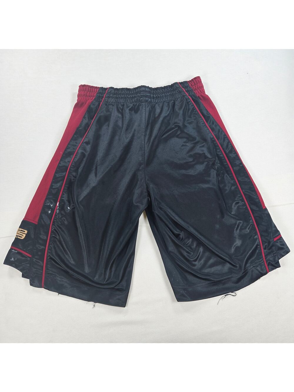Vintage‎ Nike Lebron James LBJ L23 Black Red Durasheen Shorts Men's Size Medium